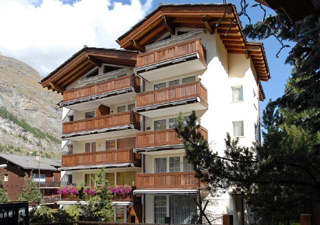 Nespecifikovaný výhled na hory nebo výhled na hory při pohledu z apartmánu