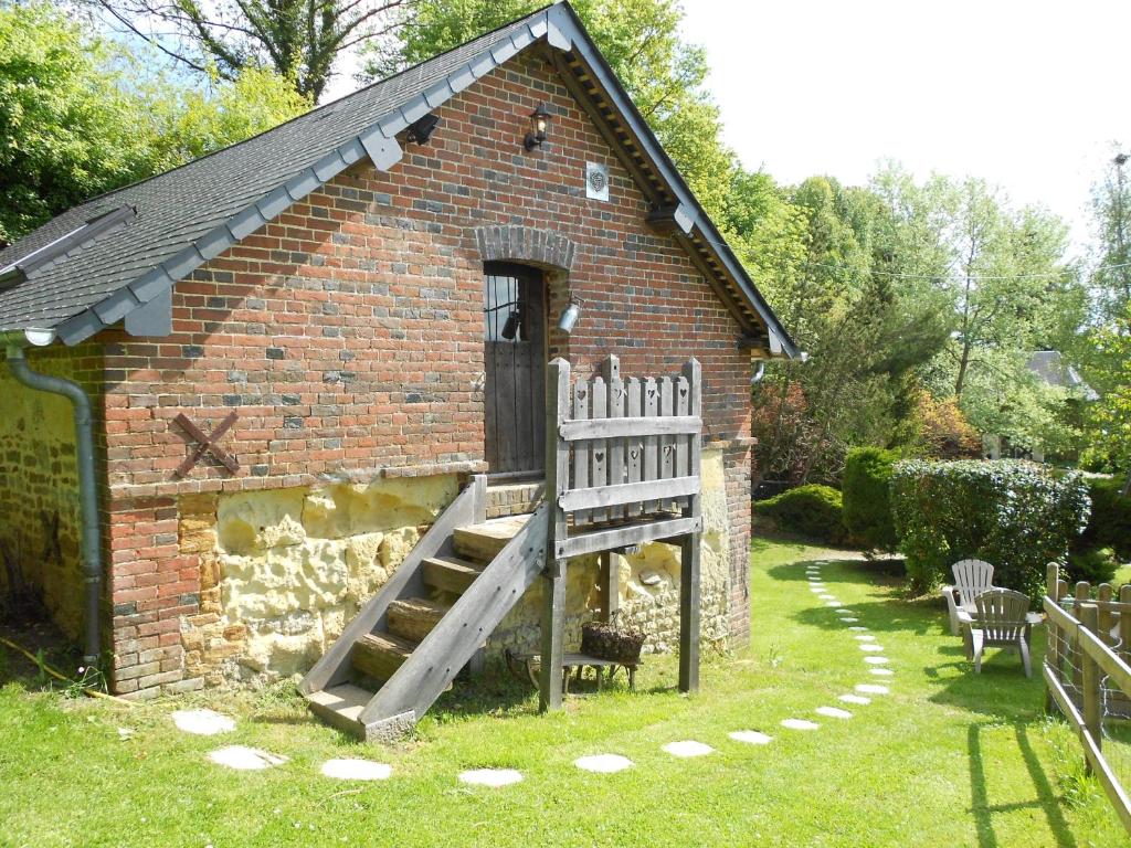 Zahrada ubytování Gîte "Le Refuge" Dans un Domaine de 7ha Au Calme