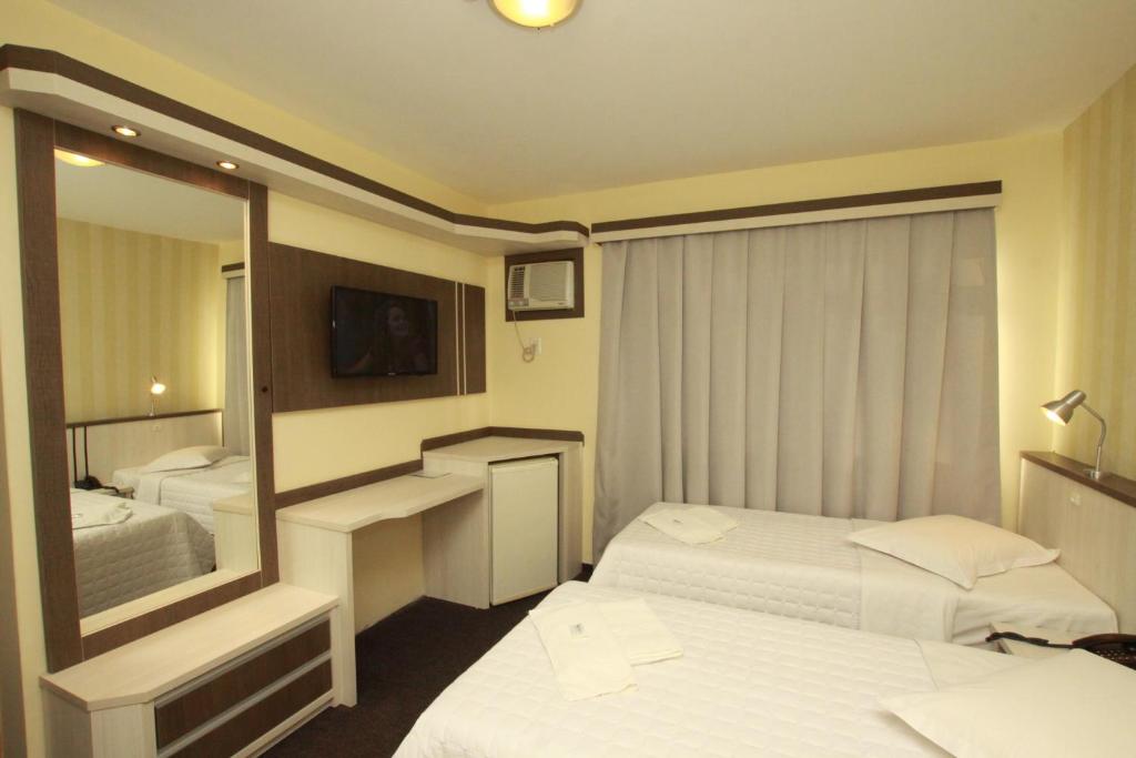  Hotel Blumenau - Balneário Camboriú