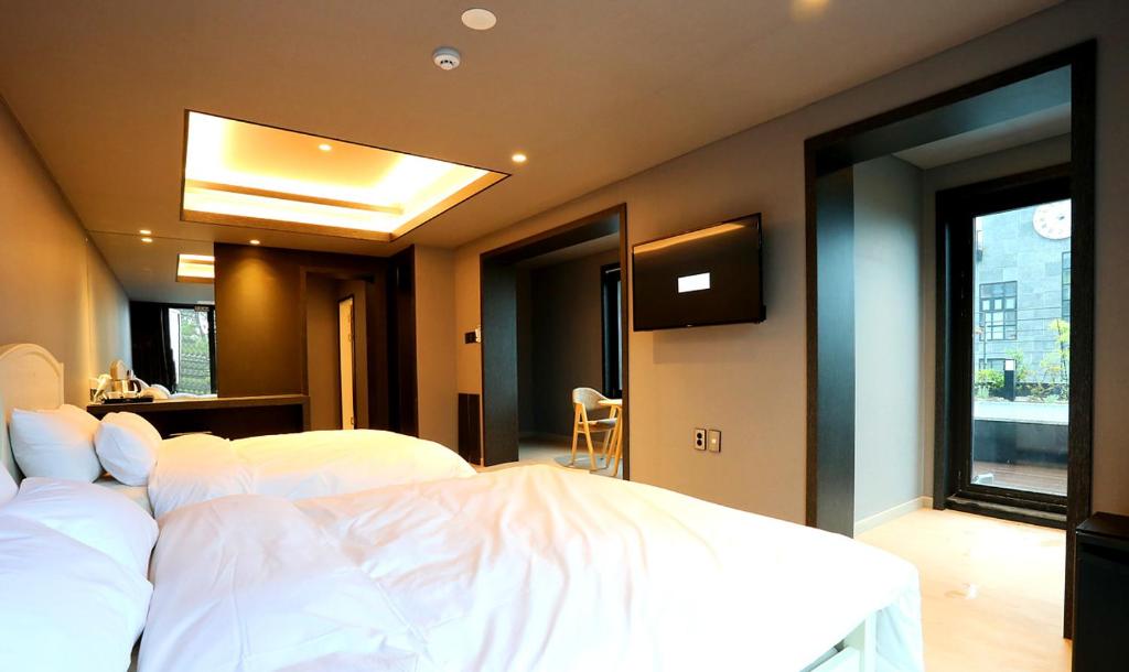 Suntree Hotel - Familiekamer Met Bubbelbad