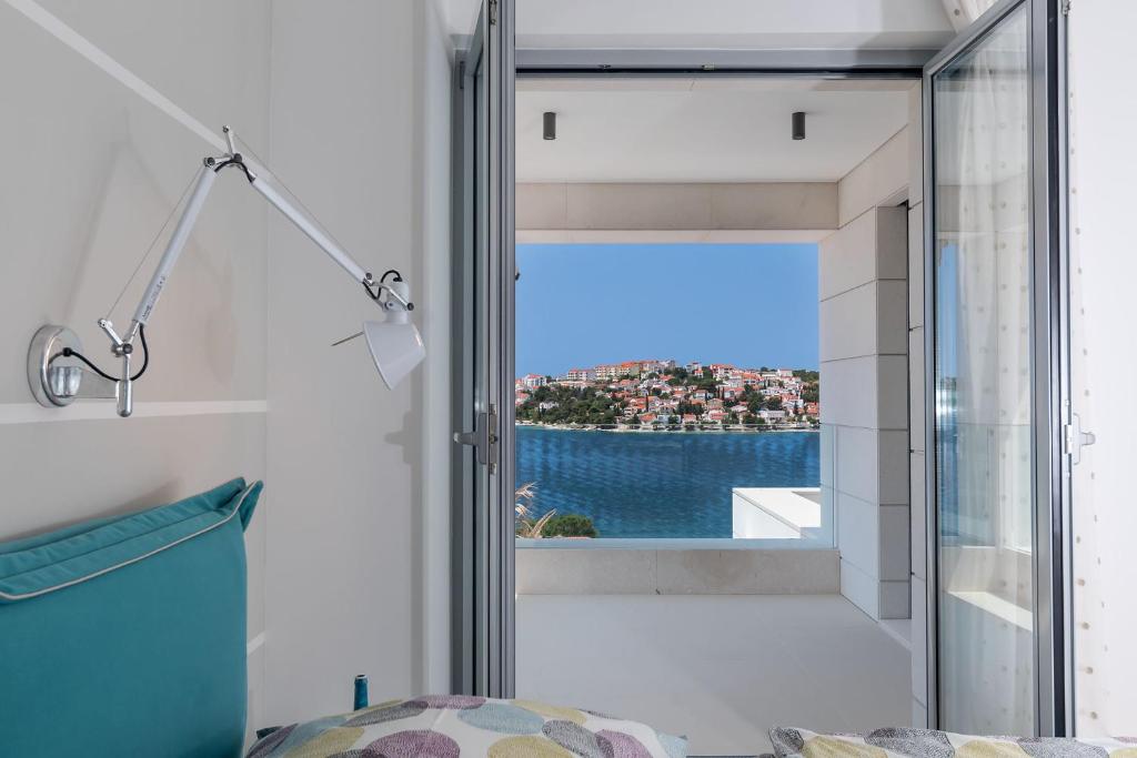 Fotografia z galérie ubytovania Luxury Villa Carpe Diem Paradise v Rogoznici