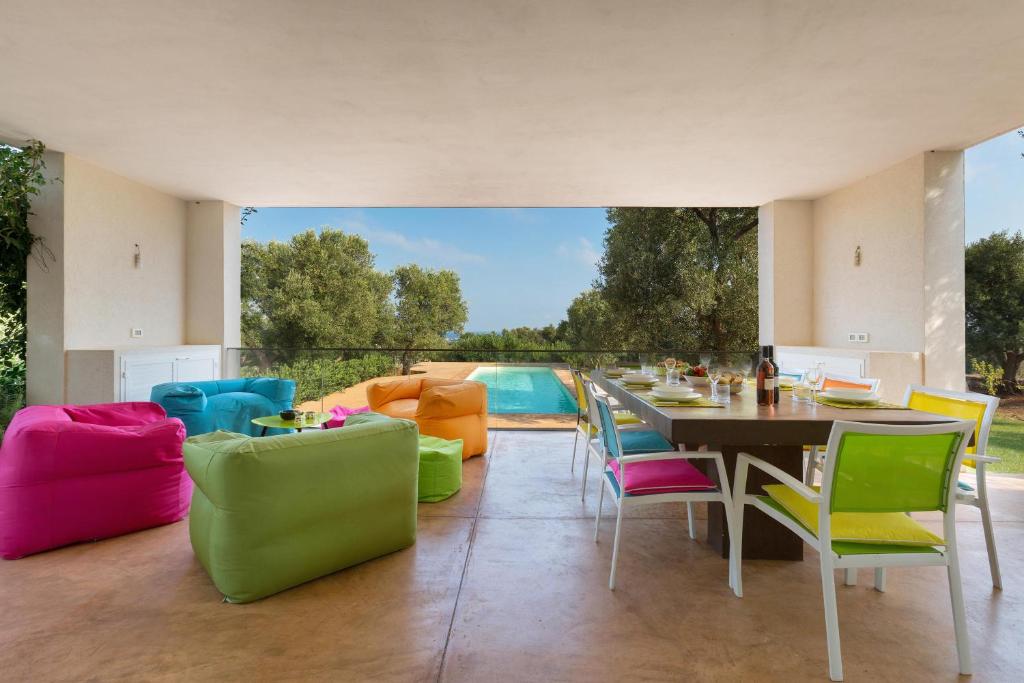 Część wypoczynkowa w obiekcie Villa Carlita by Perle di Puglia