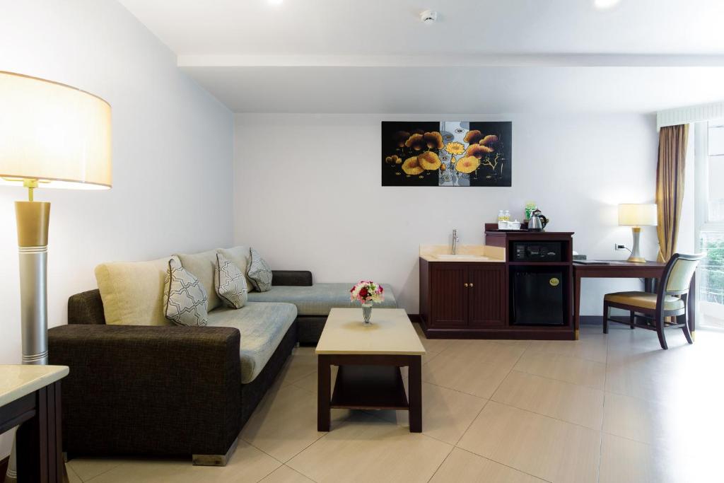 Aiyara Grand Hotel - Resim 38