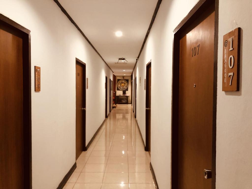 At Bangkok Hotel - Quarto Triplo