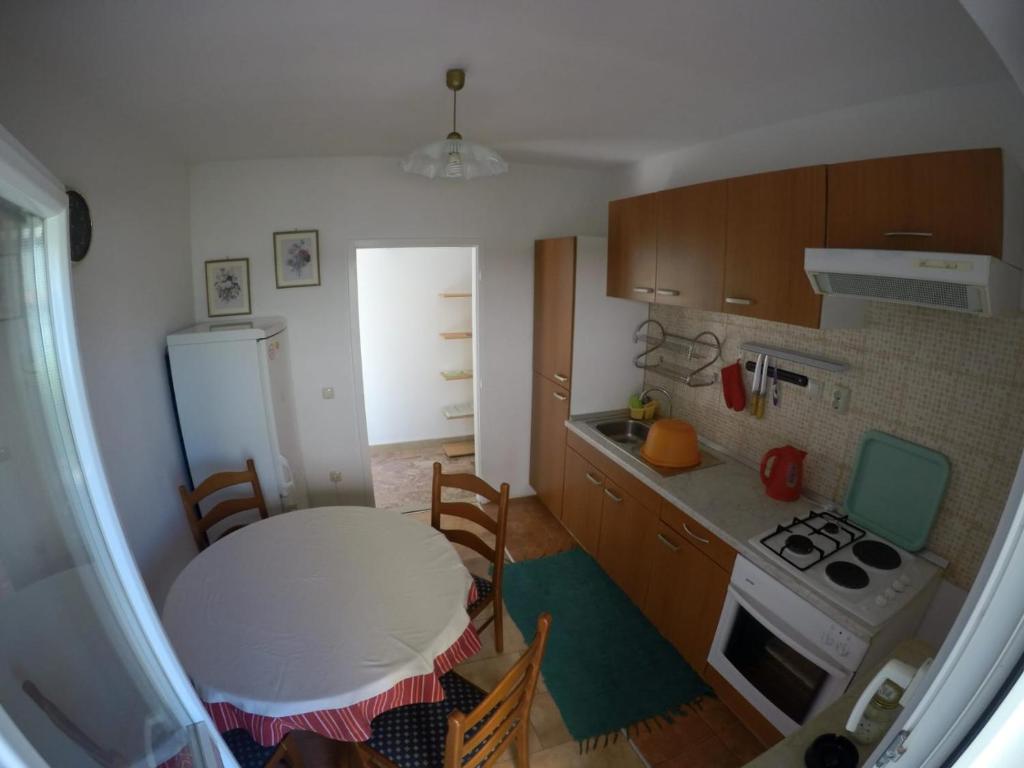 Kuchyňa alebo kuchynka v ubytovaní Apartman Kalajžić