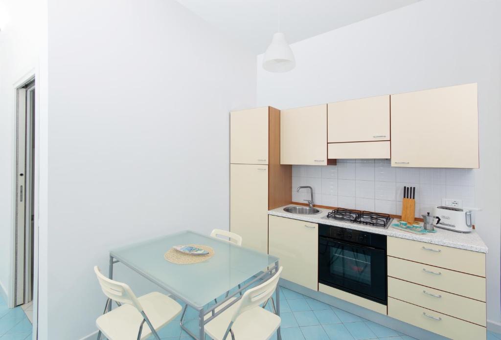 Kuchyň nebo kuchyňský kout v ubytování Residence Due Torri