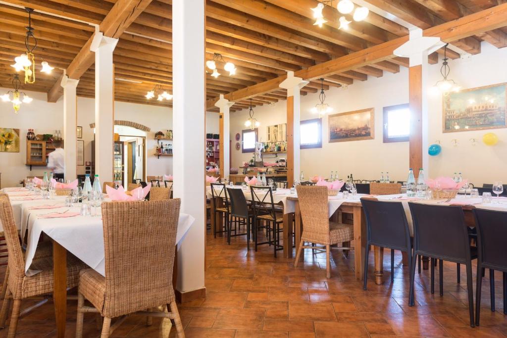 Restaurace v ubytování Agriturismo Corte Del Brenta