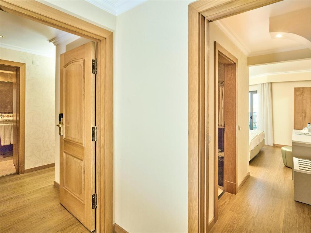 Hotel Baia Grande - Resim 34