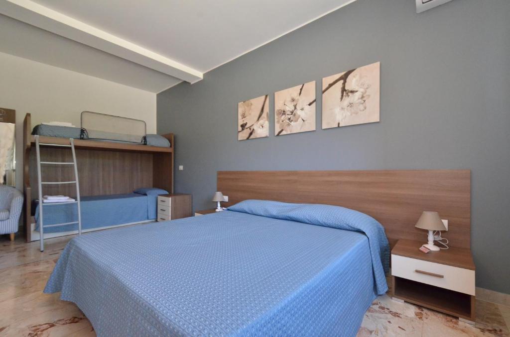 Albergo Della Torre - Classic Quadruple Room