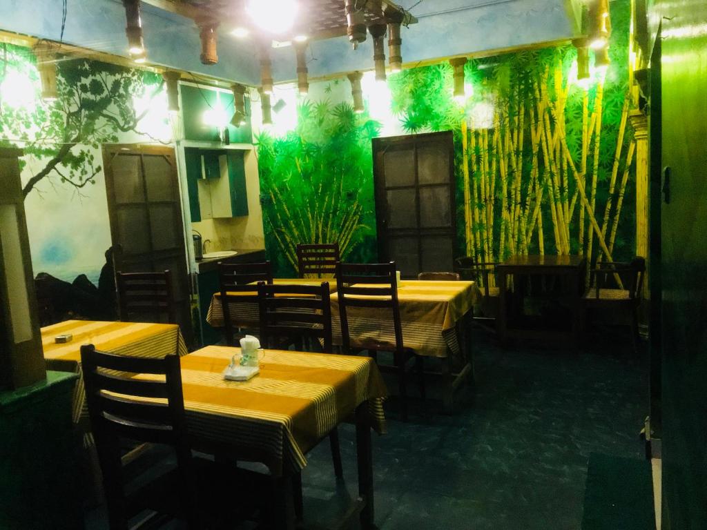 Restaurace v ubytování Bastian Homestay