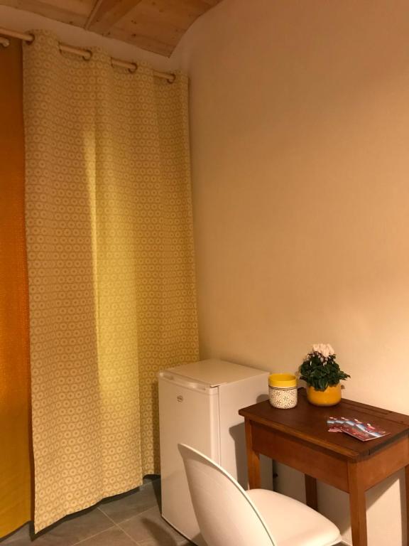 A seating area at Il fienile b&b