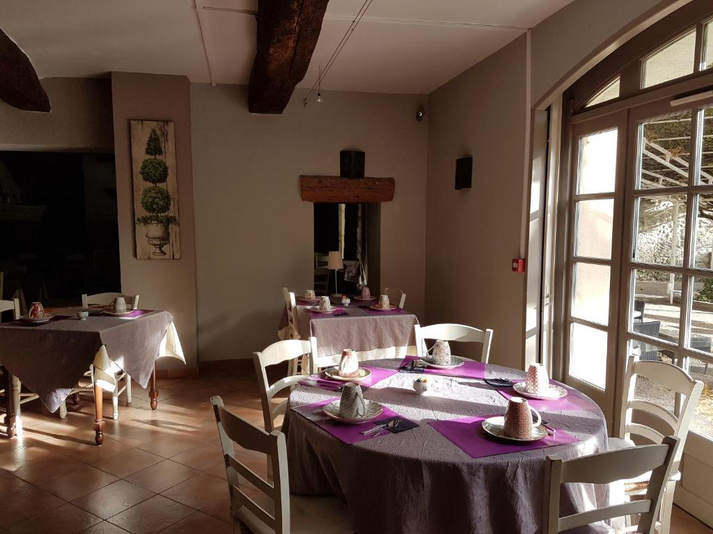 Logis Hotel la Ferme - Resim 33