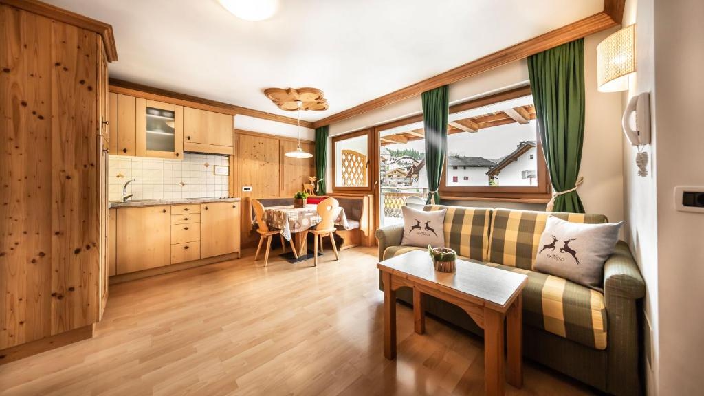 Kuchyň nebo kuchyňský kout v ubytování Apartments Chalet Maria