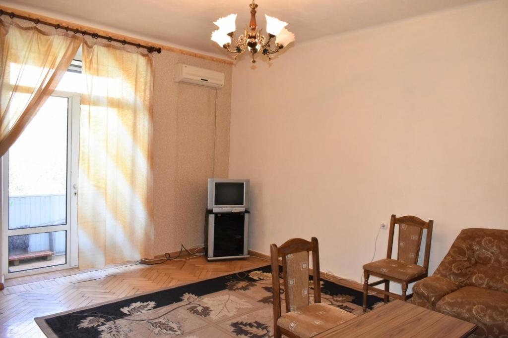 RC on Sayat-Nova Avenue 18 در ایروان