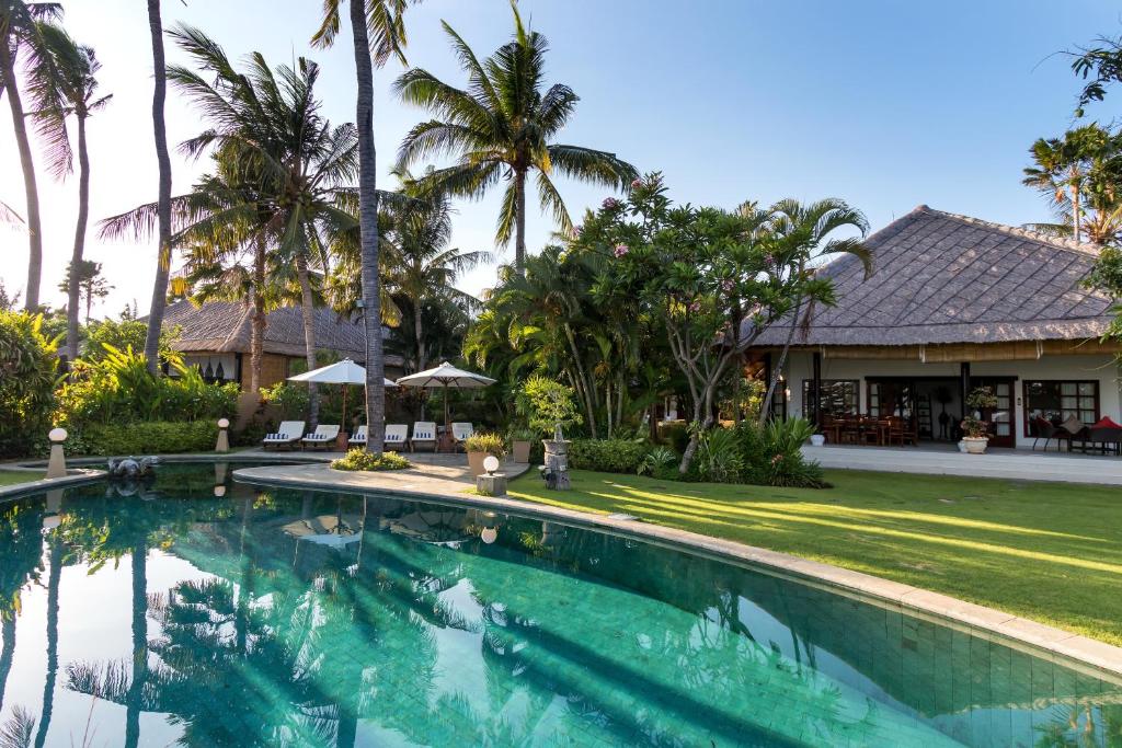 Swimmingpoolen hos eller tæt på Villa Bahagia Bali