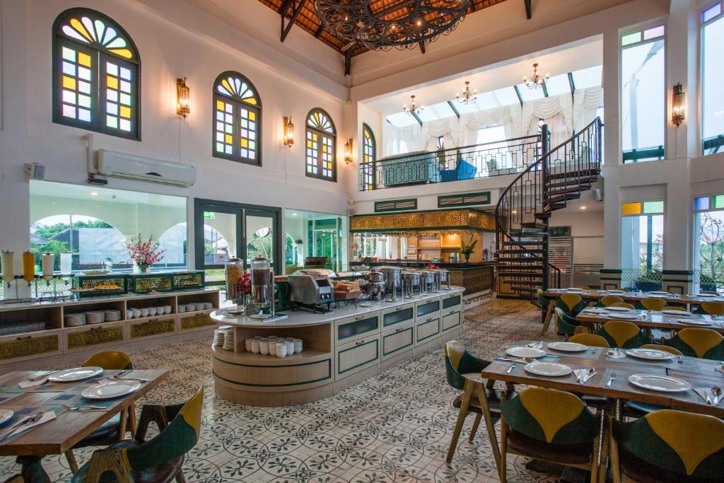 Restaurace v ubytování Supicha Pool Access Hotel - SHA Plus