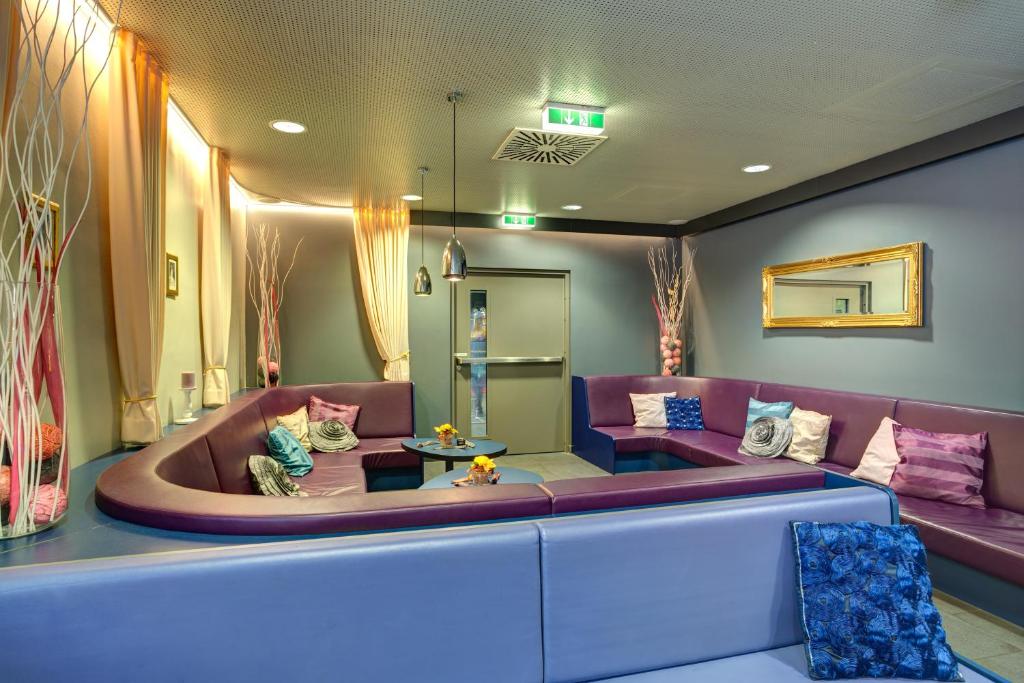 Posezení v ubytování MEININGER Hotel Wien Downtown Sissi