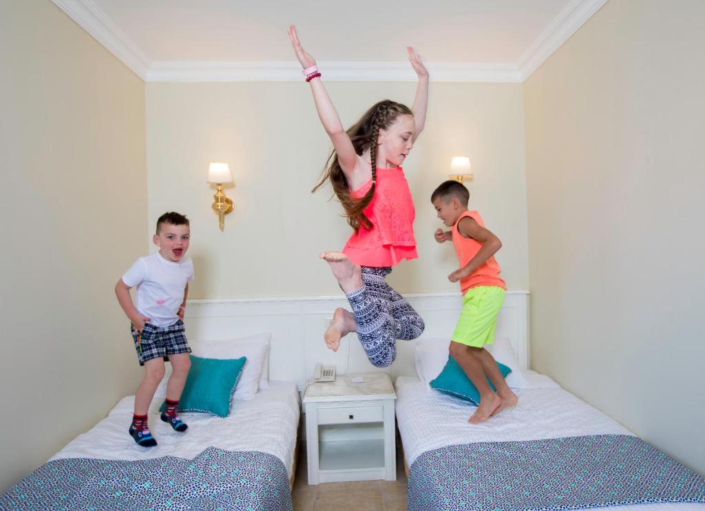 Sunrise Garden Beach Resort - 18