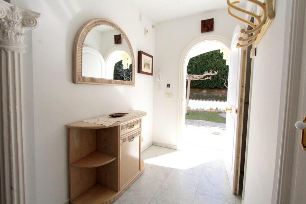 Fotografie z fotogalerie ubytování LEON INMO Villa El Barco - 10147 v destinaci Empuriabrava