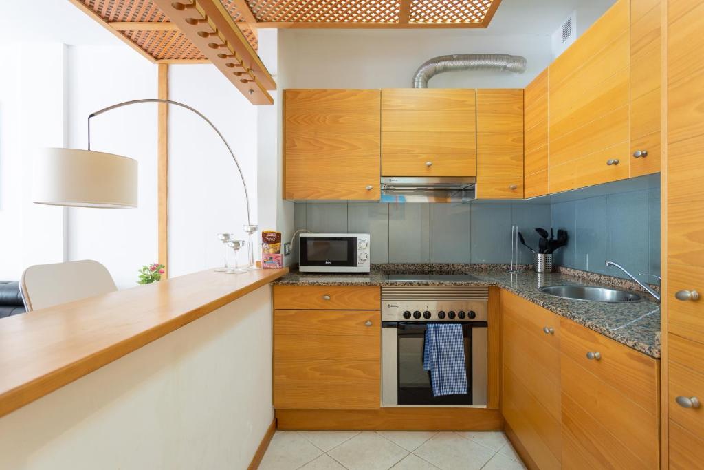 A kitchen or kitchenette at Luxury Bungalow In Costa Adeje