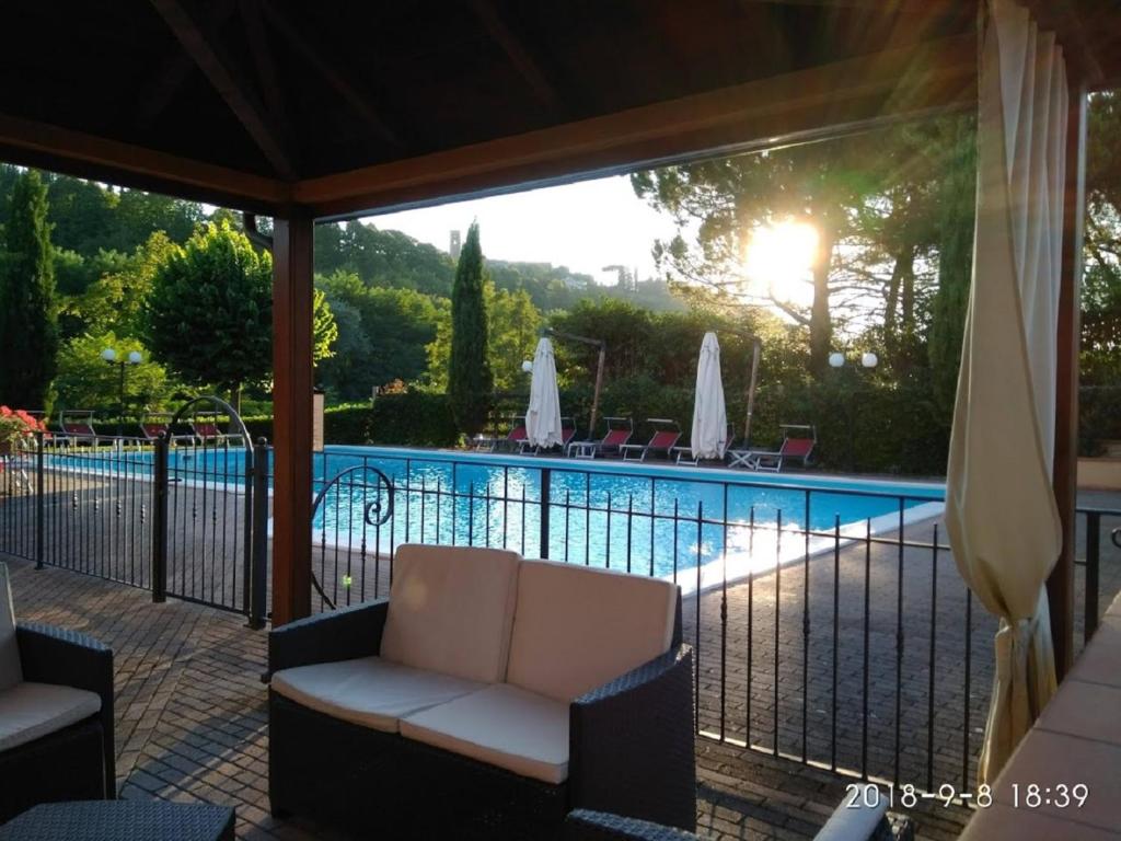 Bazén v ubytování Parc Hotel nebo v jeho okolí