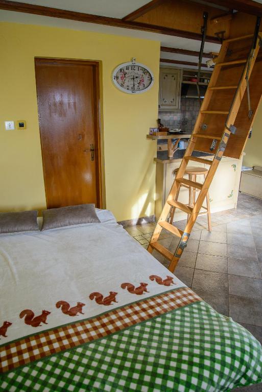 Postel nebo postele na pokoji v ubytování Holiday Home Dobrotin