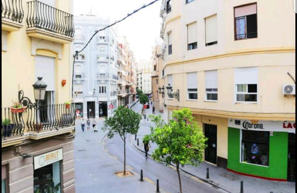 Junto al Mercado de Ruzafa, Valencia – Updated 2022 Prices