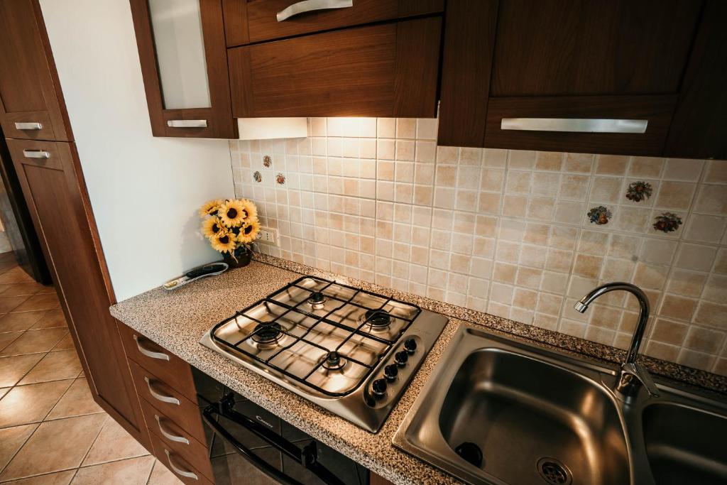 Kuchnia lub aneks kuchenny w obiekcie Casa Vacanze Ribocchi
