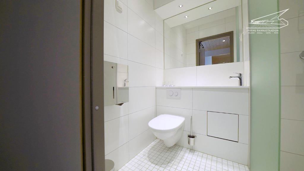 Vannituba majutusasutuses Pärnu Rannastaadioni Hostel