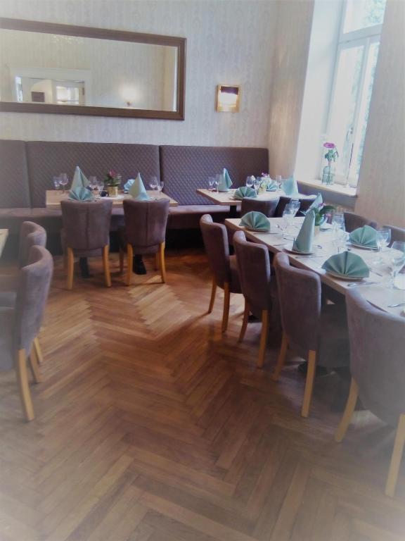 Restaurace v ubytování Hotel Stadtvilla Laux