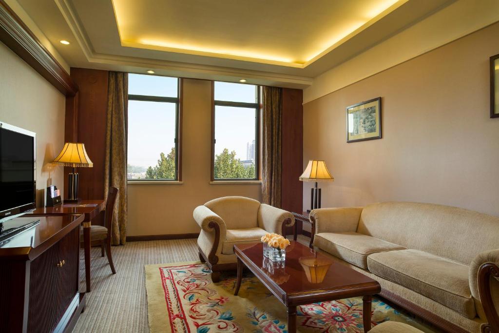 Grand Mercure Xian On Renmin Square - Luxe Suite