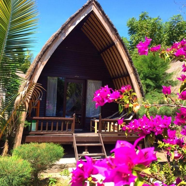 Sandy Beach Bungalows - 1