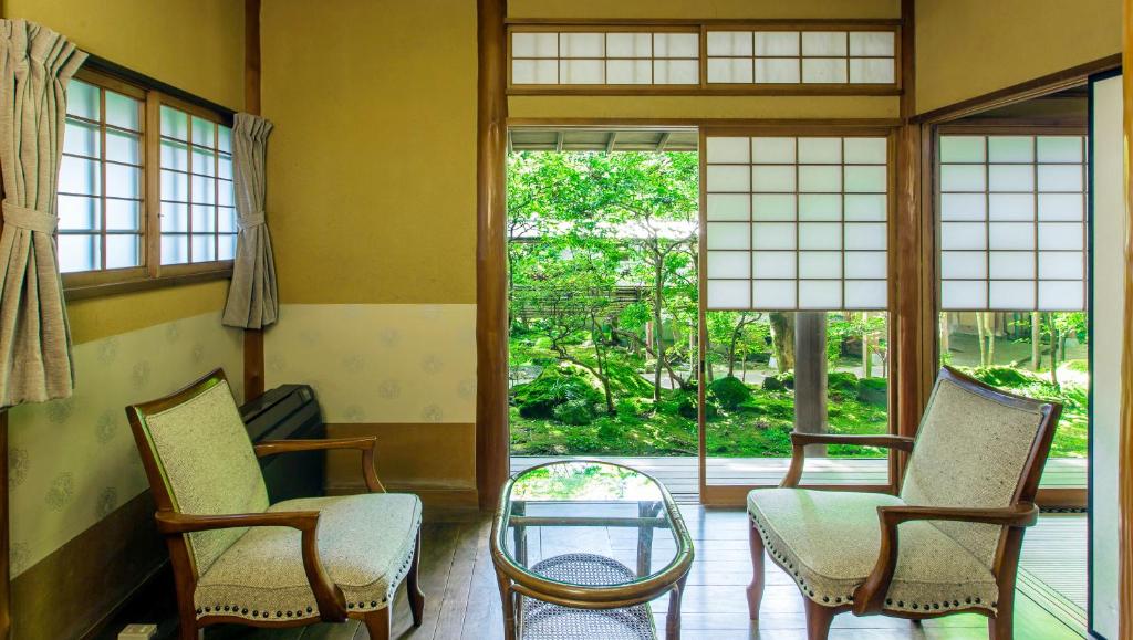 Gora Kansuiro - Japanese-Style Standard Room With Shared Bathroom