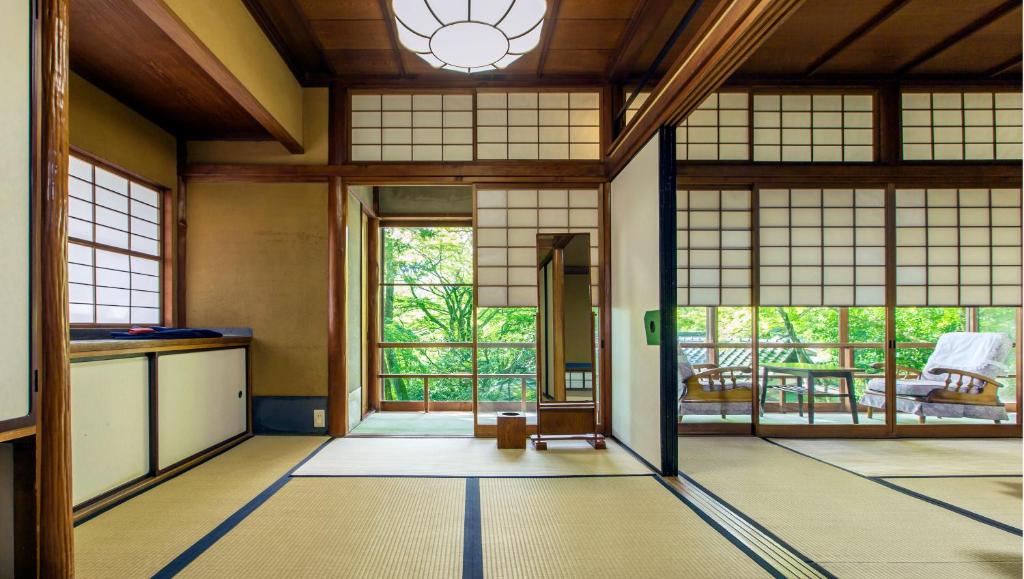 Gora Kansuiro - Japanese-Style Superior Room With Hot Spring Bath