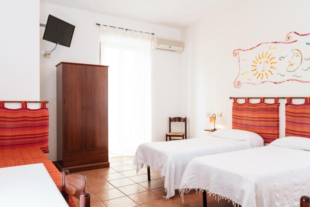 La Mezzanella Guesthouse - Triple Room