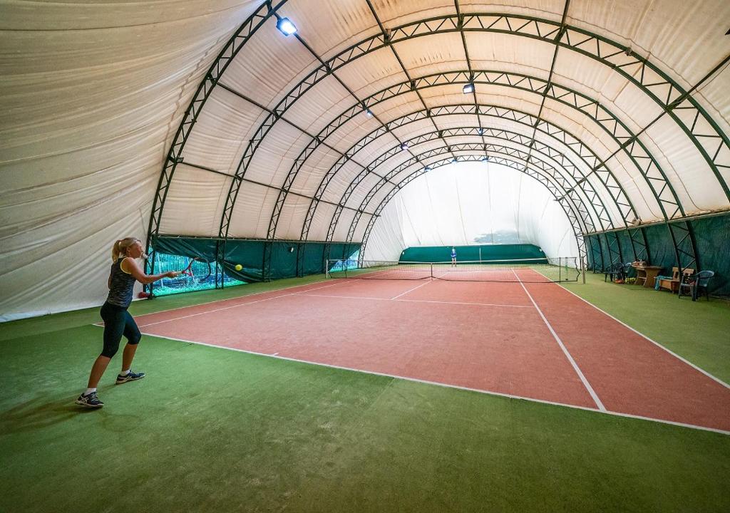 Tenis alebo squash v ubytovaní Zespół Dolina Białego - Pensjonat Biały Potok alebo jeho okolí