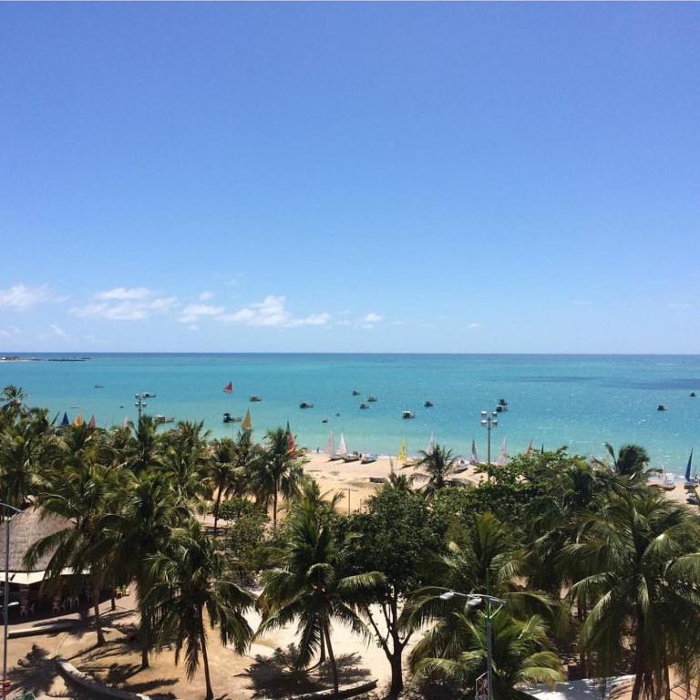  Férias na praia de Ponta Verde