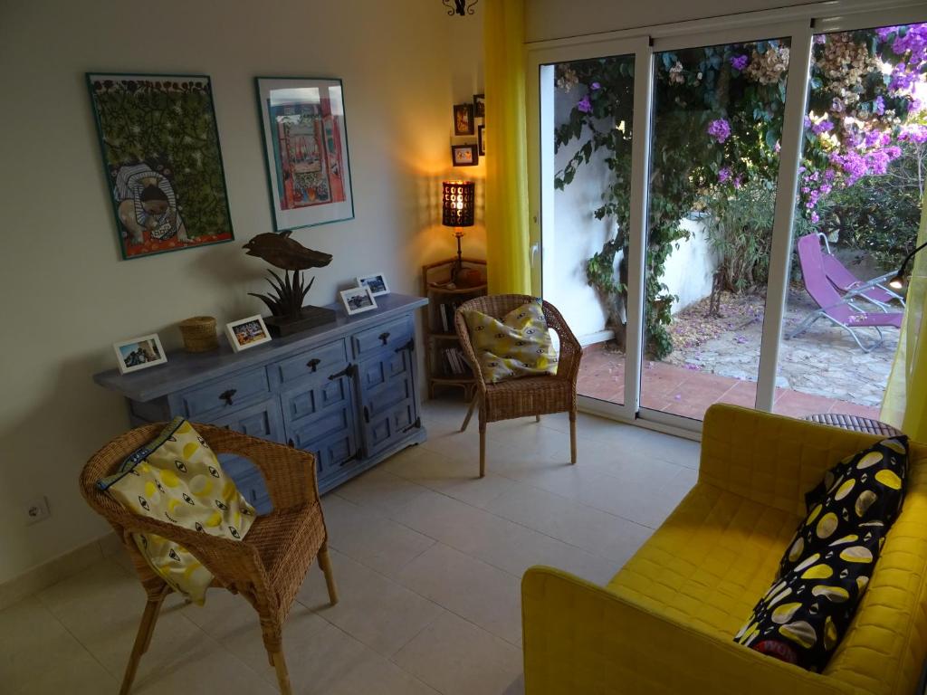 Fotografie z fotogalerie ubytování Rez de Jardin près plage Riells L'Escala v destinaci L'Escala