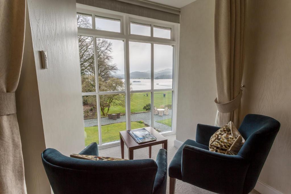 Storrs Hall Hotel - 