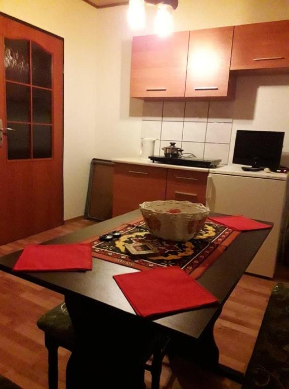 Kuchyňa alebo kuchynka v ubytovaní Pokoje gościnne u Andrzeja