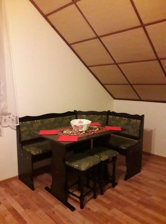 Posedenie v ubytovaní Pokoje gościnne u Andrzeja