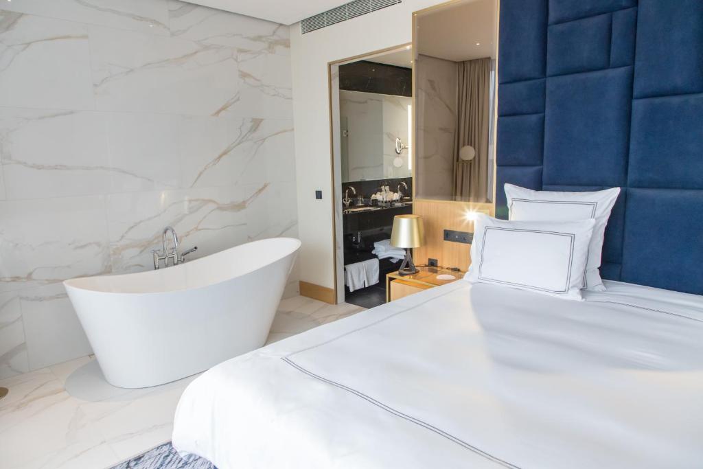 Swissotel Sarajevo - Executive Suite