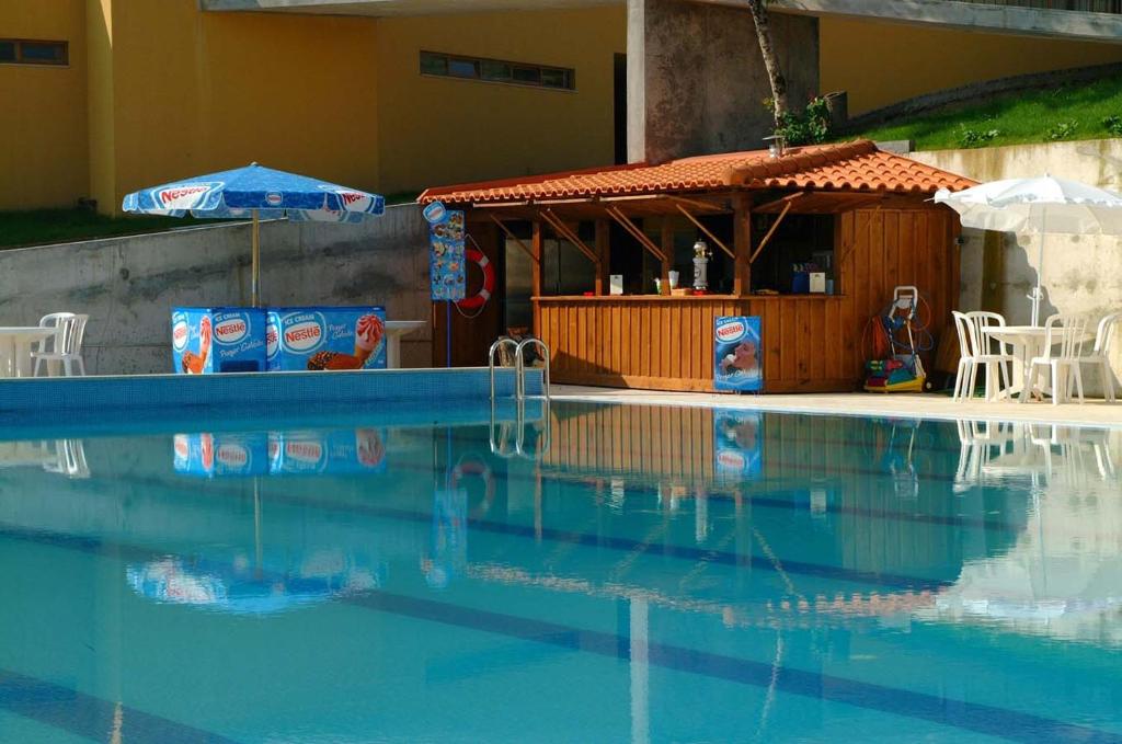 Bazén v ubytování Hotel Rural de Charme Maria da Fonte nebo v jeho okolí