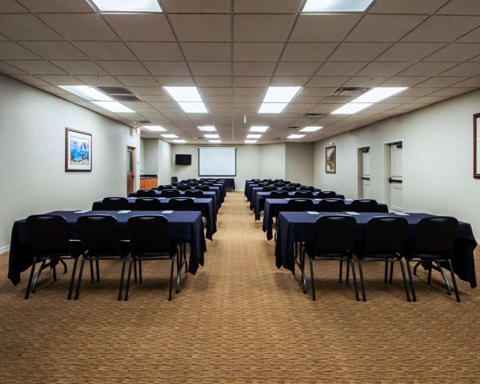 Sleep Inn & Suites Edmond near University photo