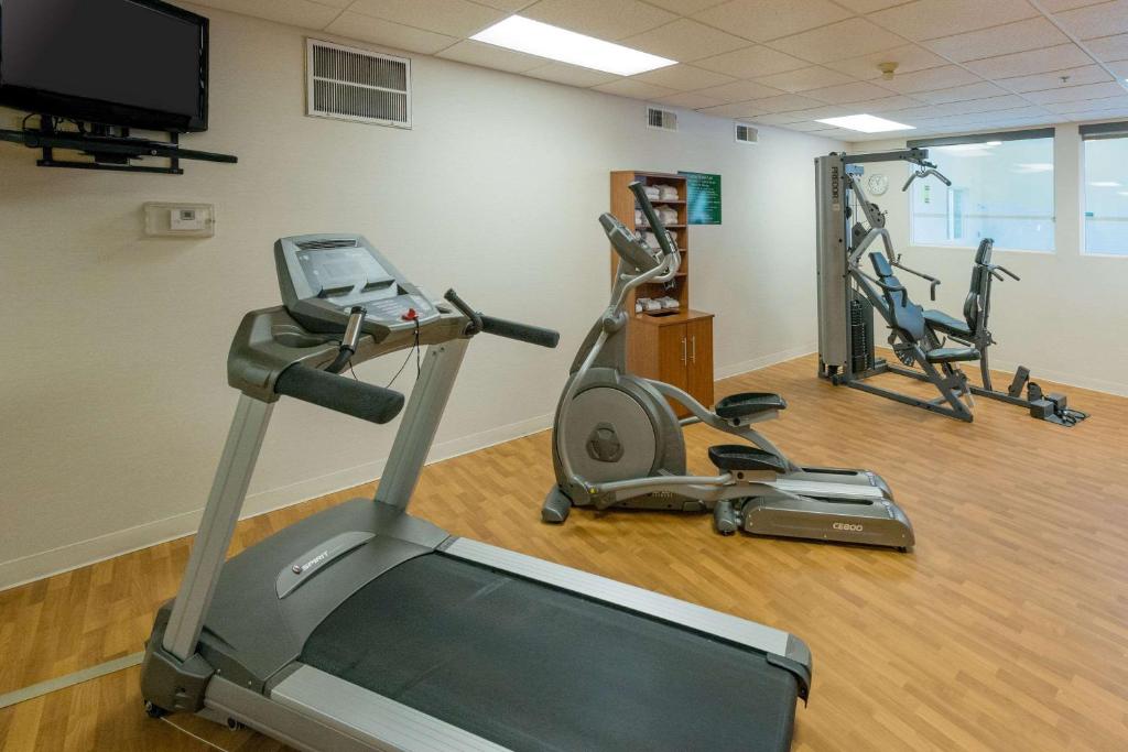 Fitness centrum a/nebo fitness zařízení v ubytování Comfort Suites Springfield-Eugene