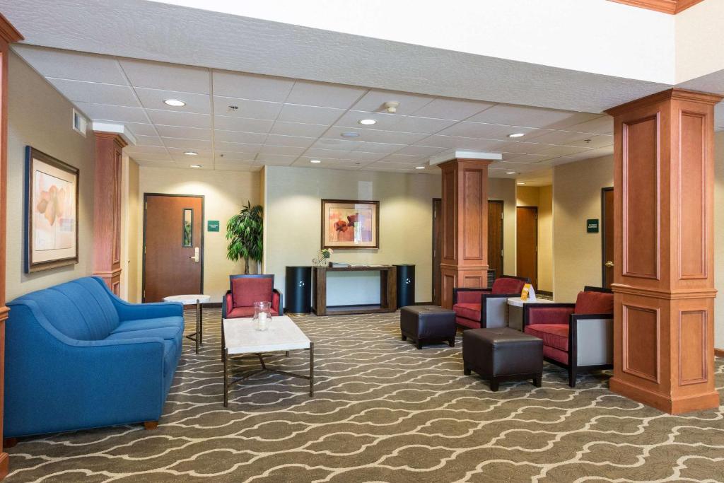 Posezení v ubytování Comfort Suites Springfield-Eugene