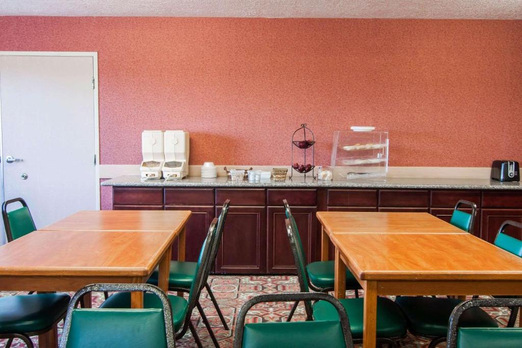 Fotografie z fotogalerie ubytování Bridgeway Inn & Suites v destinaci Sublimity
