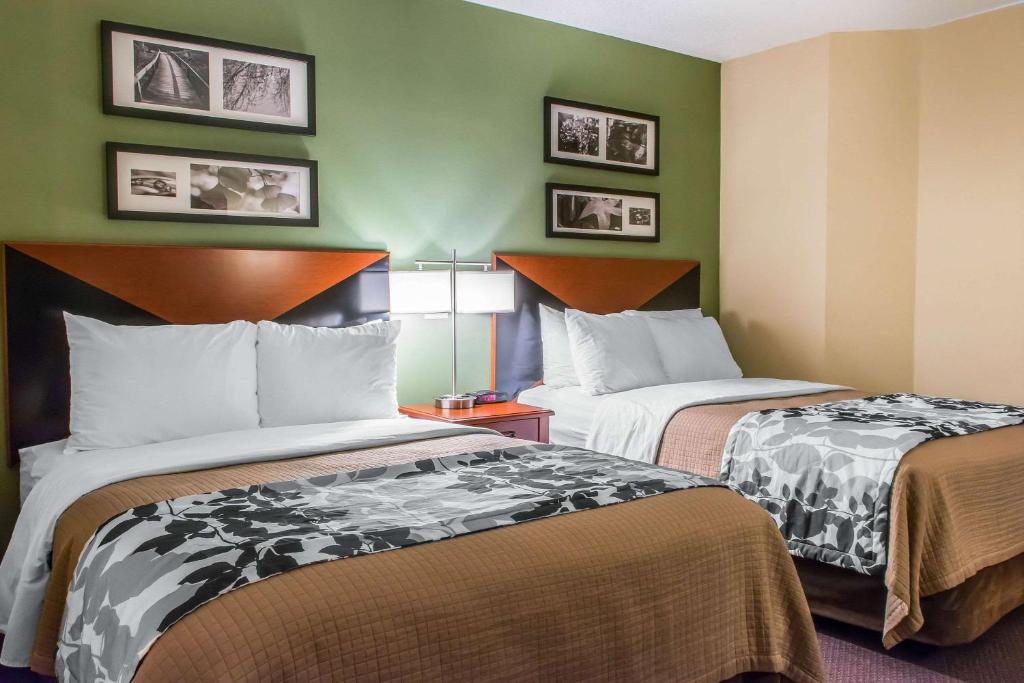 Sleep Inn & Suites of Lancaster County photo