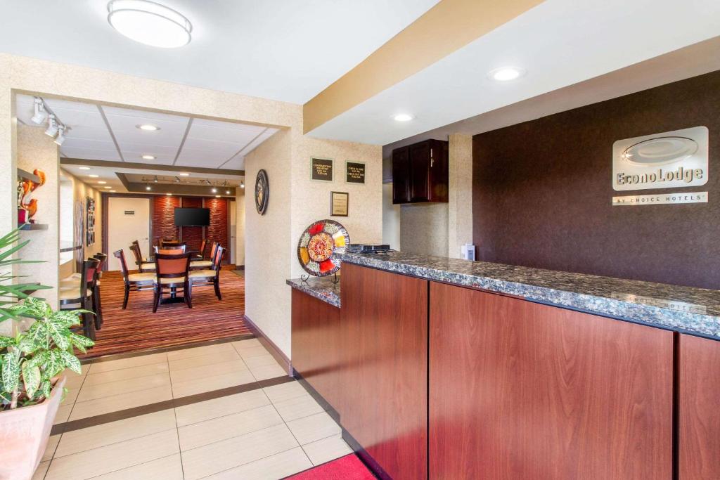 Posezení v ubytování Econo Lodge