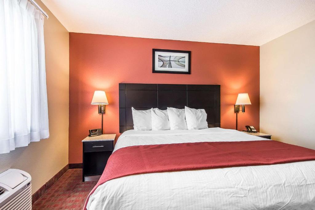 Quality Inn & Suites photo